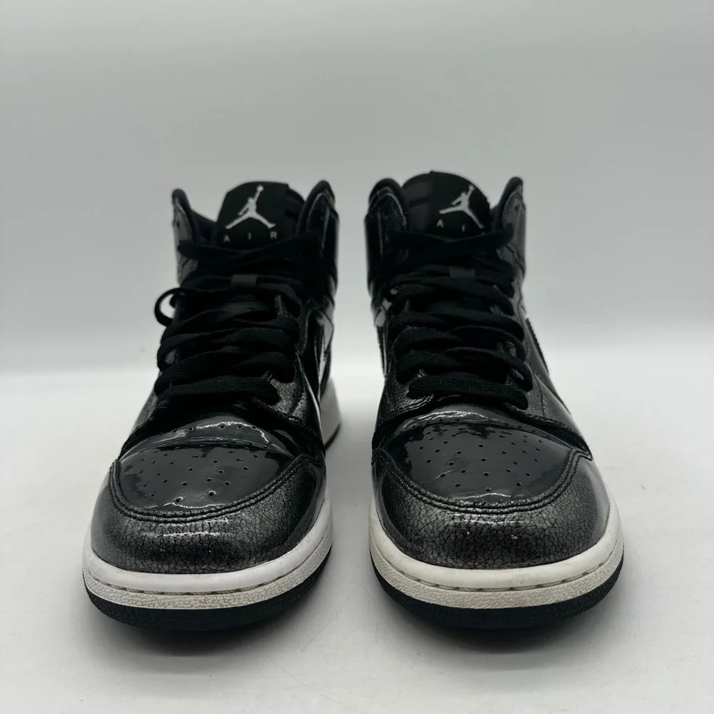 Nike 705300-017 Youth Size 6.5Y Air Jordan 1 Retro High GS Black Patent Shoes